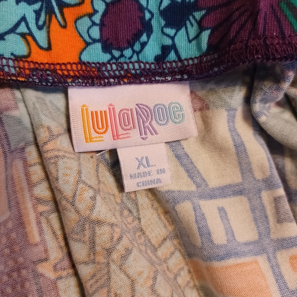 LulaRoe Madison Colorful A-line Skirt Sixe-XL - Picture 3 of 4